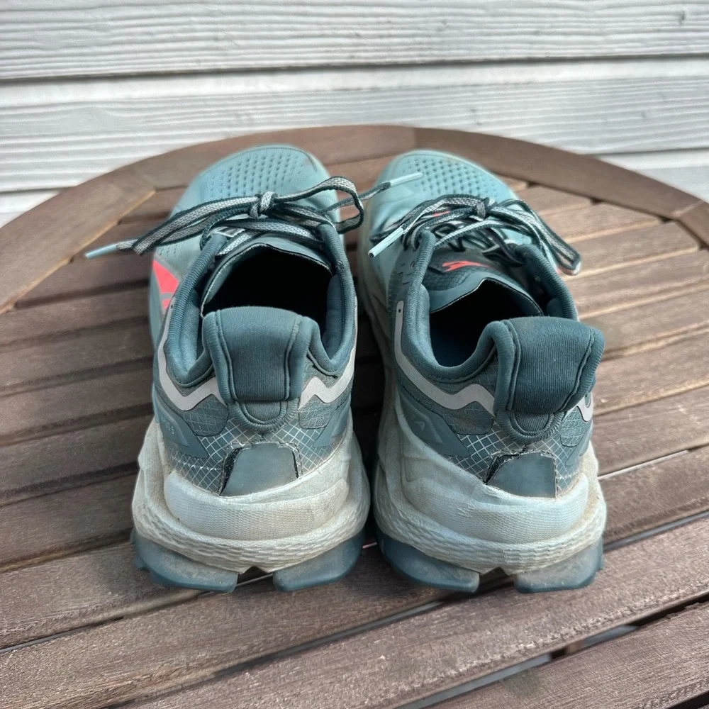 Altra Women’s Olympus 5 Running Shoes - Picture 3 of 4